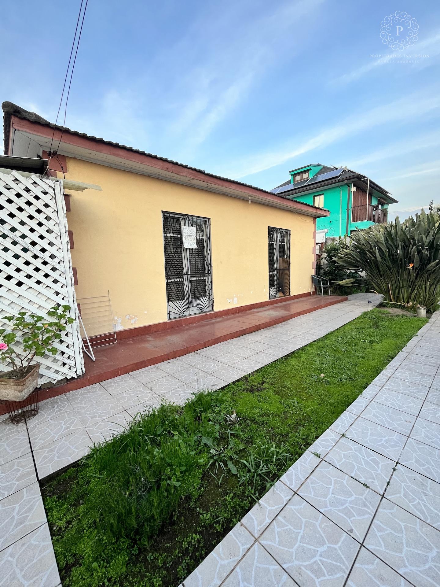 VENDO CASA LA REINA 